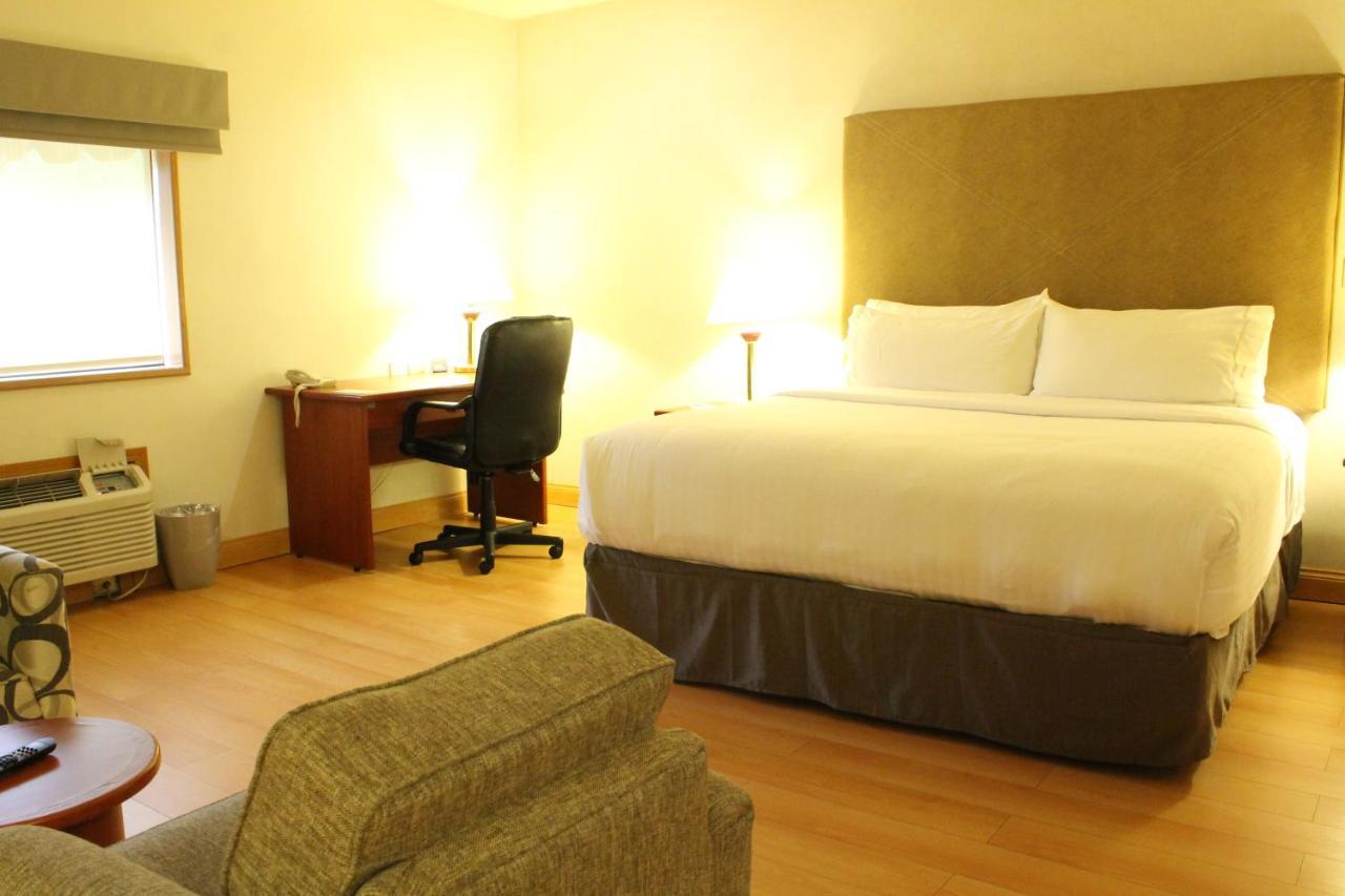 Holiday Inn Express Chihuahua By Ihg Buitenkant foto