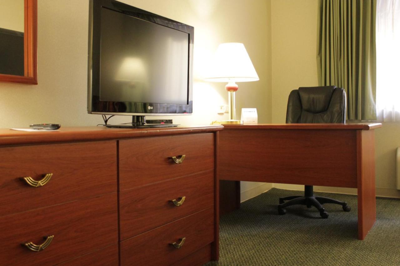 Holiday Inn Express Chihuahua By Ihg Buitenkant foto