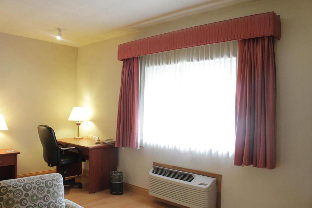 Holiday Inn Express Chihuahua By Ihg Buitenkant foto