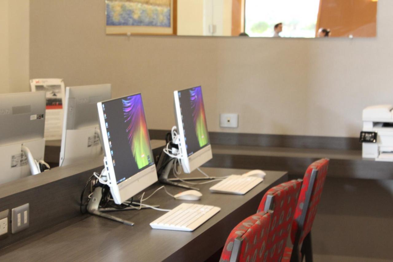 Holiday Inn Express Chihuahua By Ihg Buitenkant foto