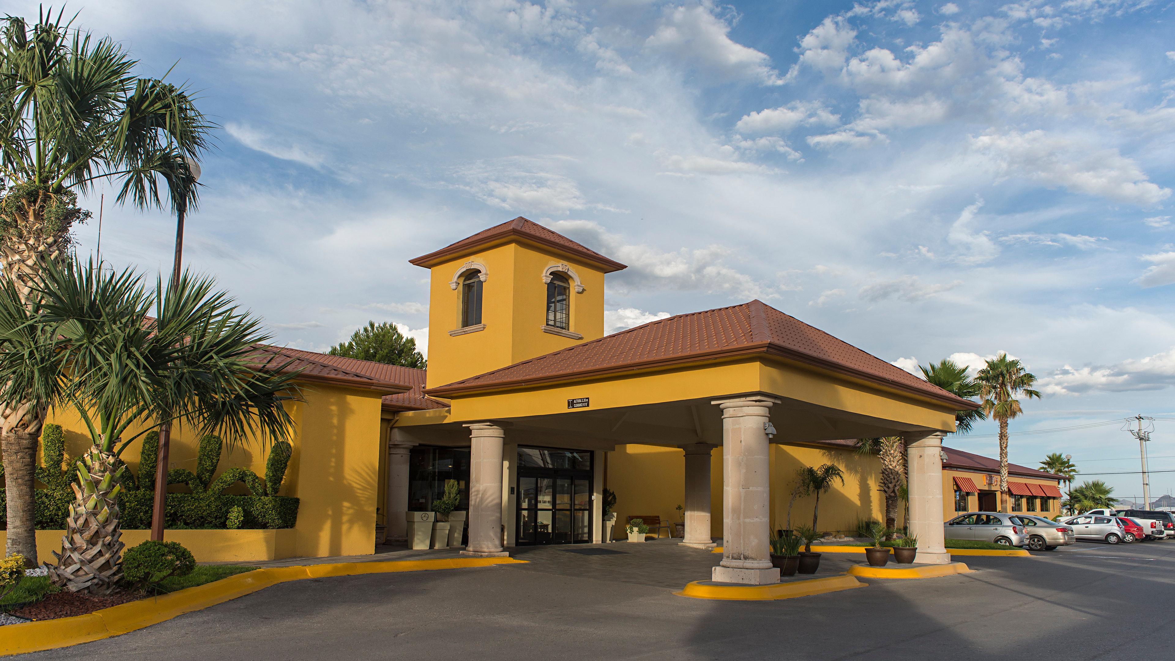 Holiday Inn Express Chihuahua By Ihg Buitenkant foto