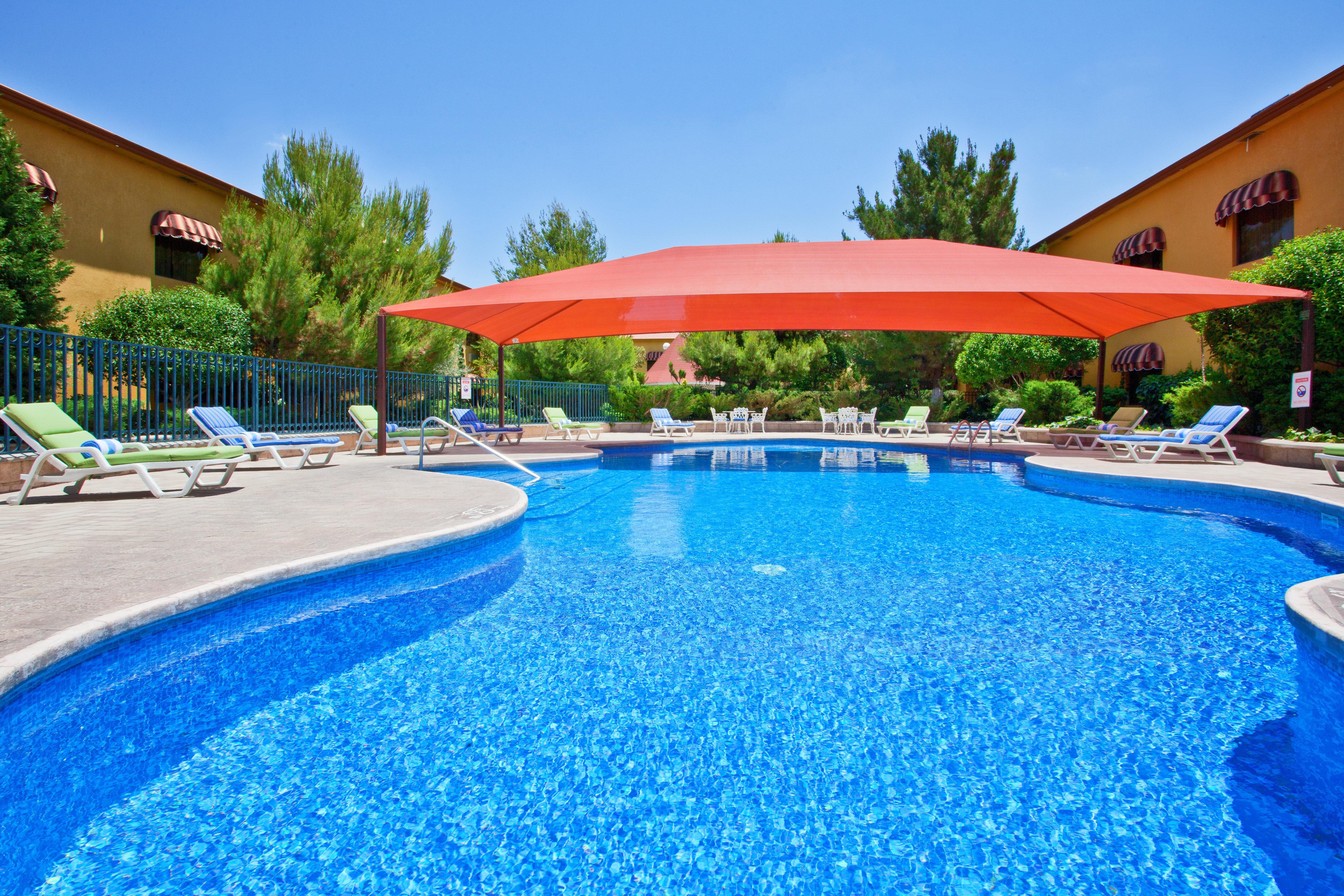 Holiday Inn Express Chihuahua By Ihg Buitenkant foto